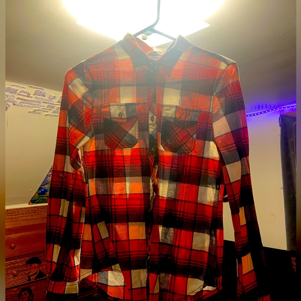 RED/BLACK/WHITE PLAID WOMENS LONG SLEEVE